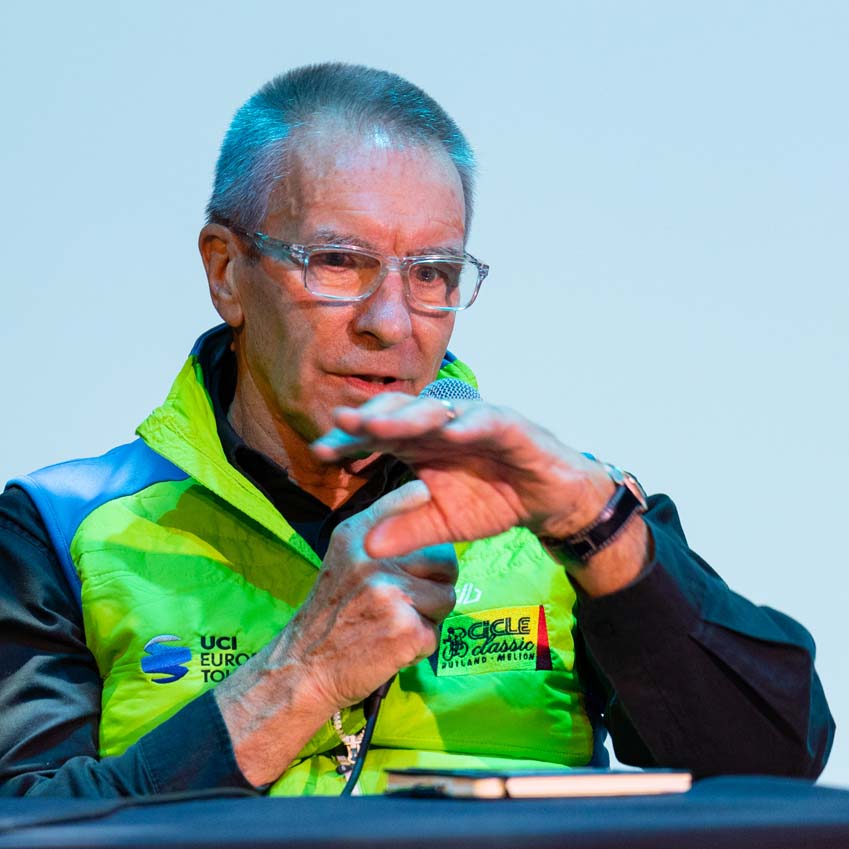 Colin Clews Rutland & Melton Cicle Classic speaking on stage about his life officiating cycling